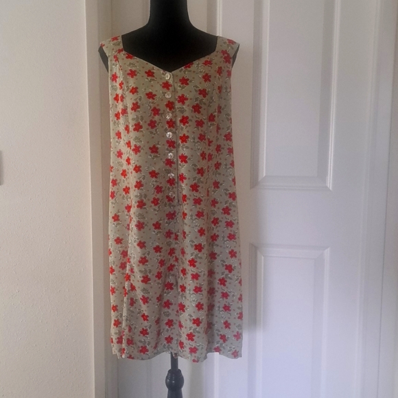 Fun Romper Size Large in 100% Rayon. - Picture 3 of 5